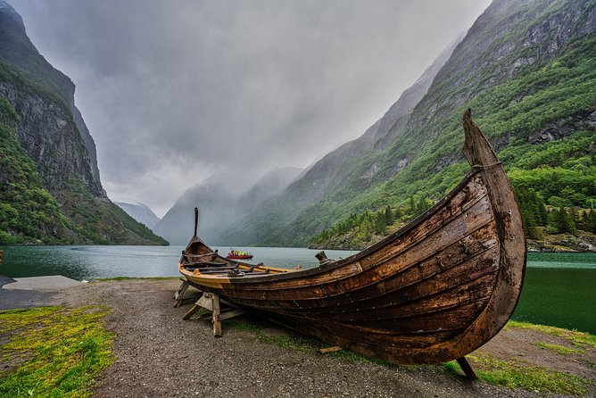 2-Day Round Trip from Bergen: THE GRAND SOGNEFJORD – fjords, waterfalls, glacier - Stegastein, Aurlandsvegen, and old villages