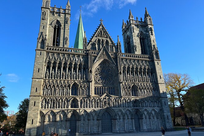 2 Hour City Walk through Trondheim - Trondheim Torg and the city center