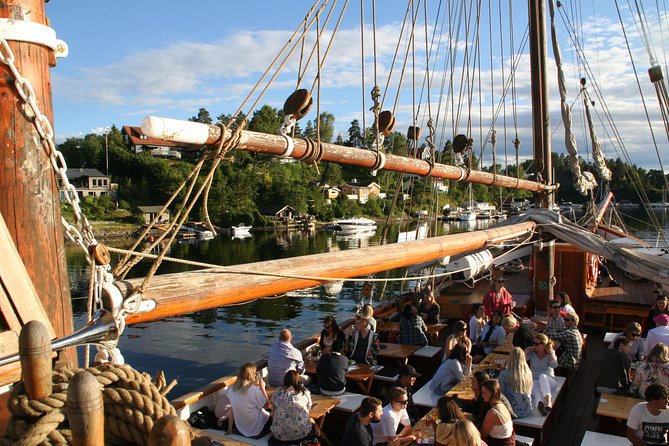 2-Hour Oslo Fjord Sightseeing Cruise by Sailing Ship - Choosing your seat and handling the weather