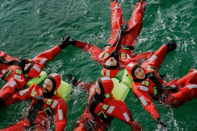 2 Hours Urban Arctic Floating Activity in the Harbours of Tromsø - The city harbor compared with an open-water trip