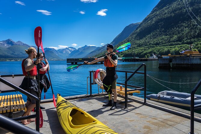 3-Hour Kayak Tour in Åndalsnes - What makes it more than a photo stop