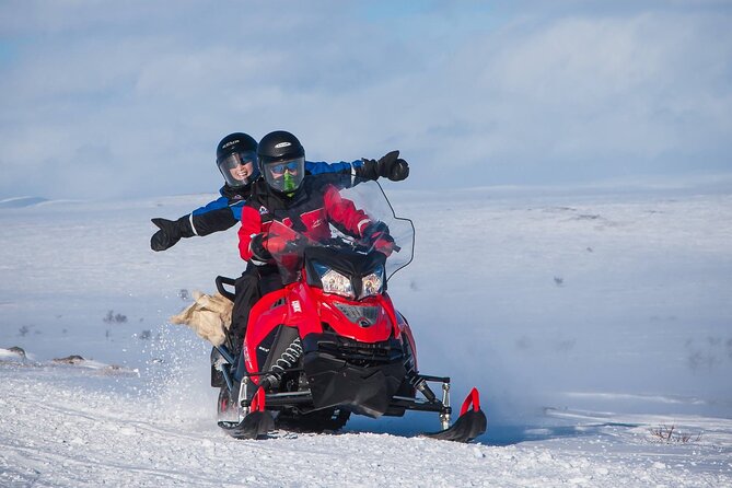 4hr Finnmarksvidda Snowmobile Adventure - Following an old postal path into the high country