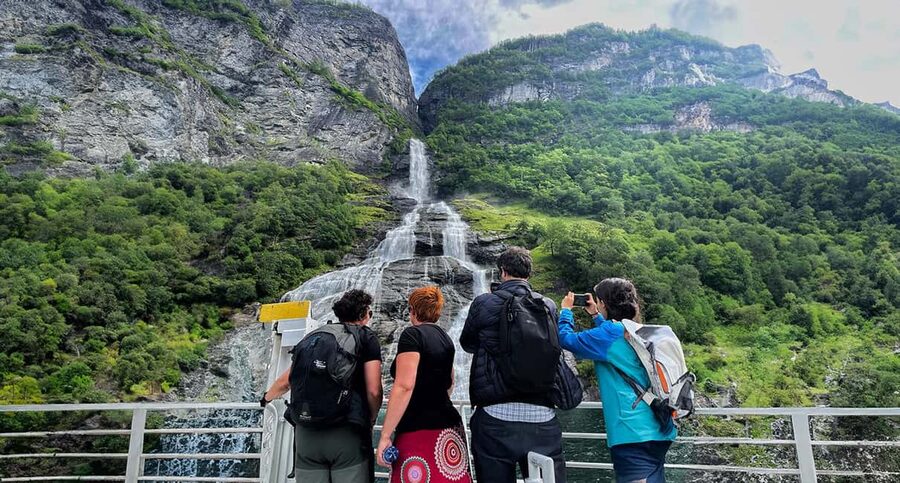 Ålesund to Geiranger Fjord Boat Tour with Return Bus Tour - Why this Ålesund fjord route works so well