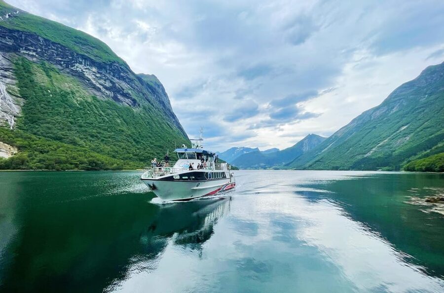 Ålesund-Trandal fjord tour with 3 hours stop at Trandal - Practical details for a smoother day