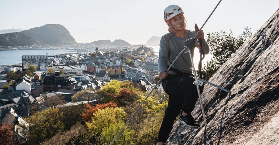 Ålesund: Via Ferrata tour - What the $61 price gives you