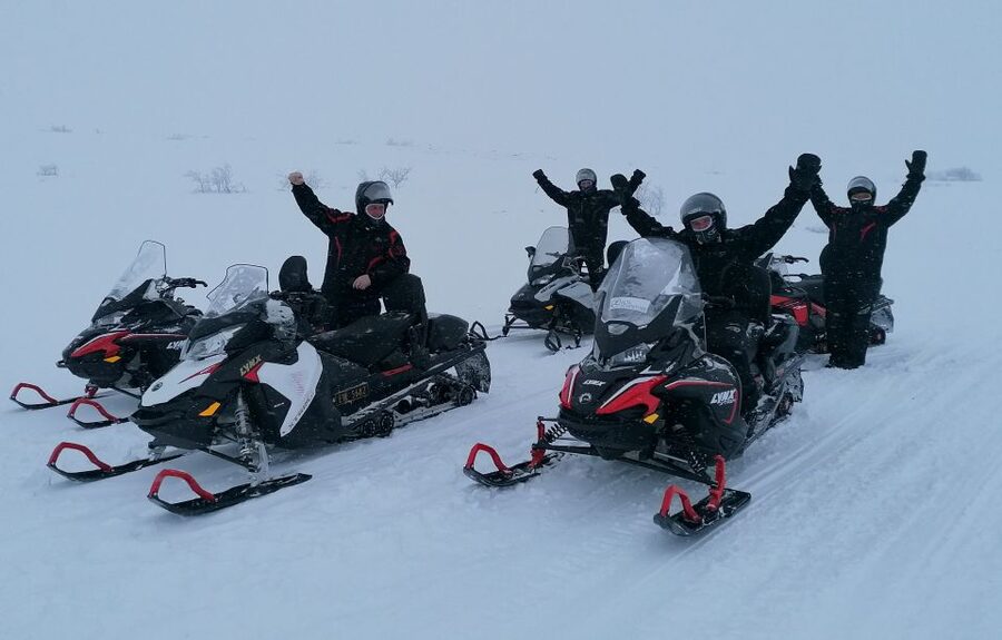 Alta: Guided Snowmobile Safari on Finnmarksvidda With Snacks - How the guides shape the experience
