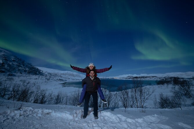 An All-Inclusive Tour - Aurora & Arctic Experience - Campfire food, reindeer furs, and hot drinks