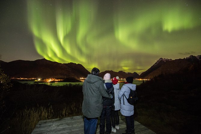 Aurora Capture with Photographer - Warm drinks, snacks, and the night outside
