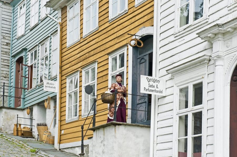 Bergen: Guided Car Tour with Old Bergen Museum & Fantoft … - Why this four-hour Bergen tour works well