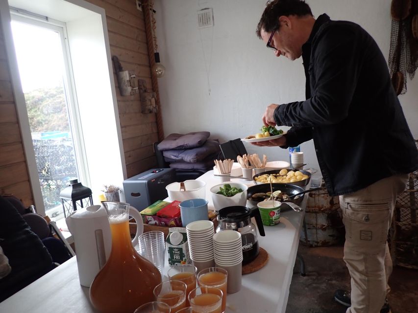 Bergen: Guided Fishing Tour with Outdoor Cooking - From Bergen’s center to the islands of Øygarden