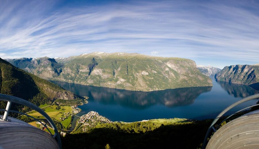 Bergen: Nærøyfjorden, Flåm, and Stegastein Guided Bus Tour - Stegastein delivers the big photograph