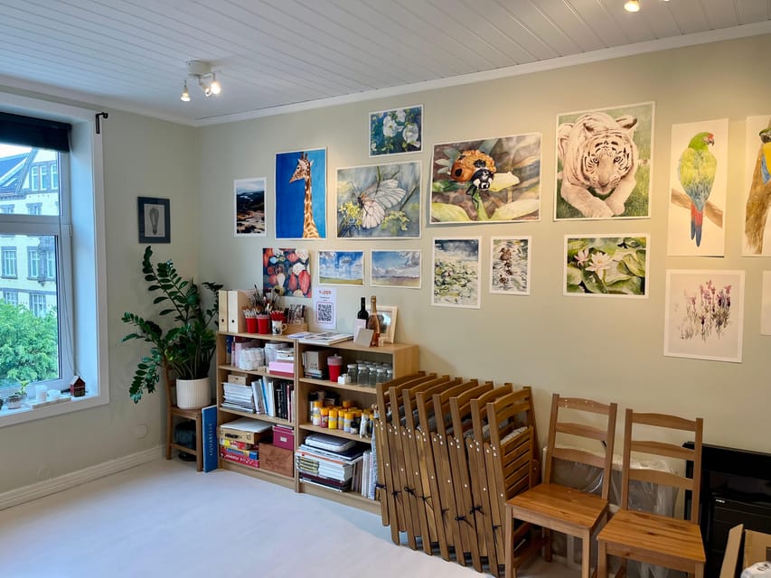 Bergen: paint Norwegian landscape with watercolor - The Studio Atmosphere and Instructor