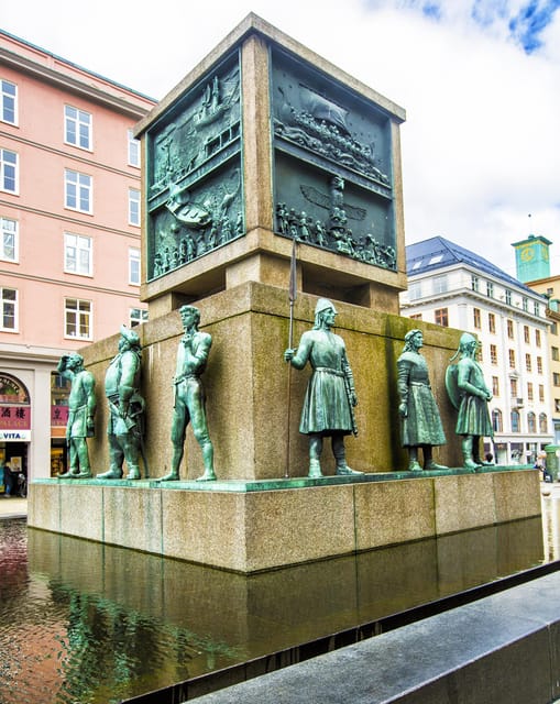 Bergen: Private tour in your own language - The best part may be the side streets