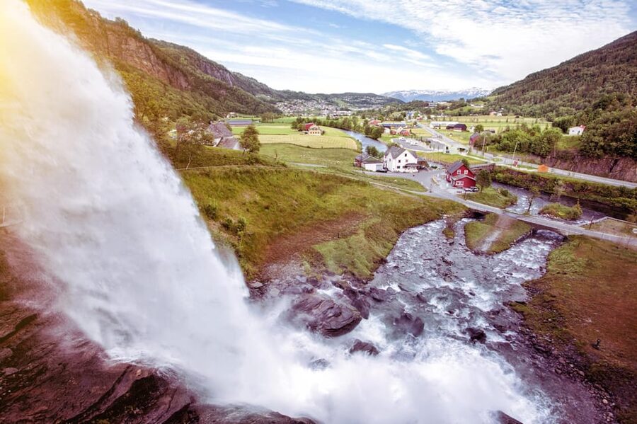 Bergen: Private Waterfalls and Wonders of Fjord Norway - Fossen Bratte and the ride back to Bergen