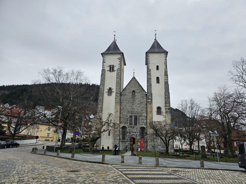 Bergen's Twilight Magic: An Evening Adventure - The guides make the biggest difference