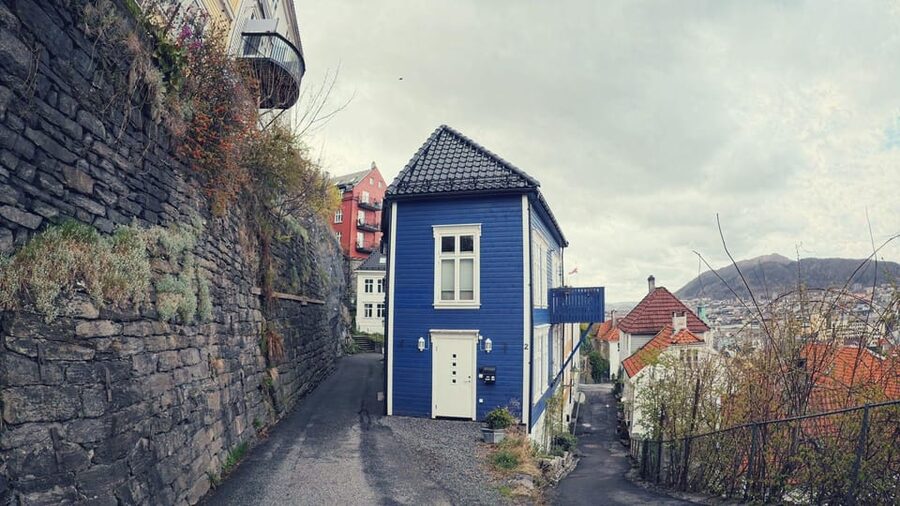 Bergen's Twilight Magic: An Evening Adventure - Starting at Bryggen’s wooden waterfront