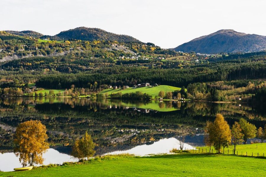Bergen: Self-Guided Round-Trip Full-Day Excursion - The two-hour cruise from Gudvangen