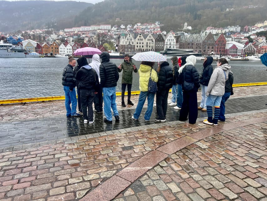Bergen: Sightseeing Walking Tour with Ferry Ride - Bryggen and the Hanseatic waterfront