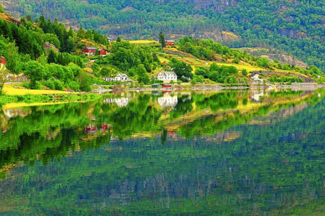 Bergen to Flam "The King of Fjords" One-Way or Round-Trip Cruise Ticket - What the 11 stops add to the journey