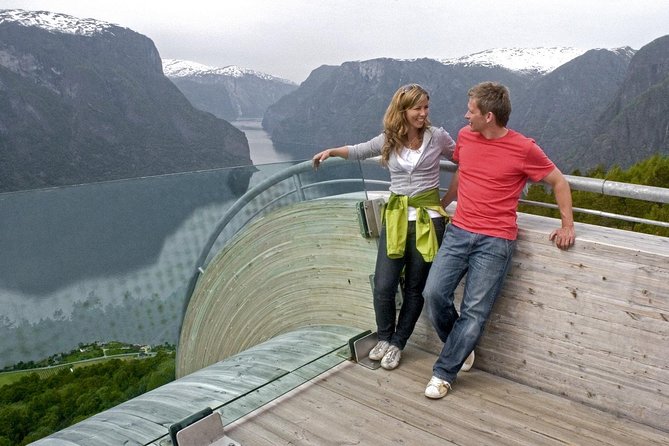 Bergen to Sognefjord Private Roudtrip with Cruise and Flasmbana - Flåm gives you lunch and breathing room