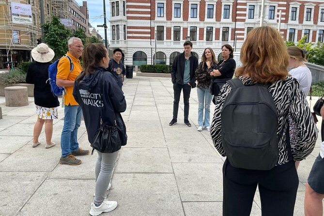 Best of Oslo Guided Walking Tour - University Square and Oslo’s ceremonial center