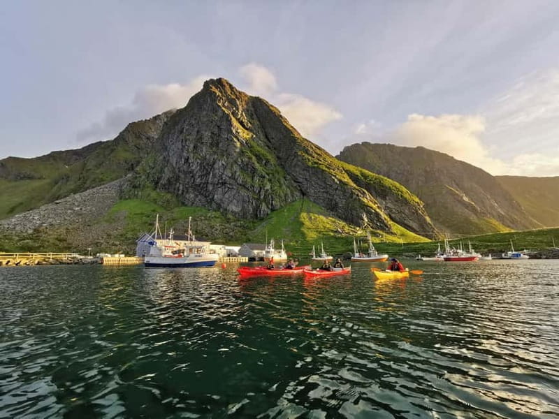 Bøstad: Kayaking Tour in Lofoten with Snacks - Mountain views, waterfalls, and a low viewpoint