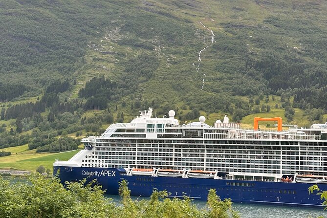 Briksdal Glacier and Loen Skylift day Excursion - Loen Skylift from fjord to mountaintop
