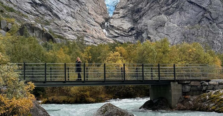 Briksdal Glacier and Loen Skylift Tour with Transfer - What to bring for the glacier and lift