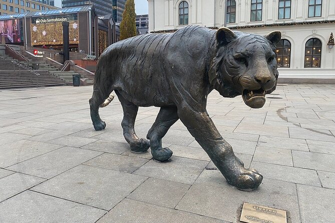 Central Oslo Guided Walking Tour with Local Guide - Starting beside Oslo’s Tiger sculpture