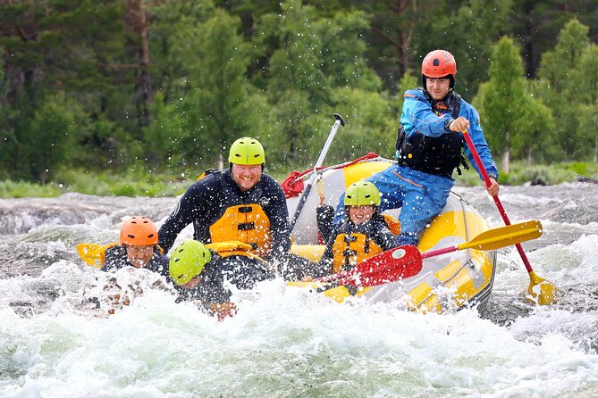 Child Appropriate Family Rafting in Dagali near Geilo, Norway - Keeping warm before and after the ride