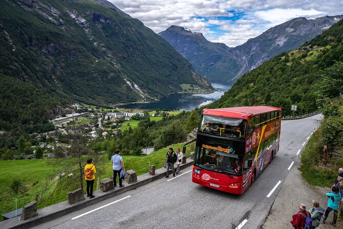 City Sightseeing Geiranger Hop-On Hop-Off Bus Tour - Stop 2: the Norwegian Fjord Centre