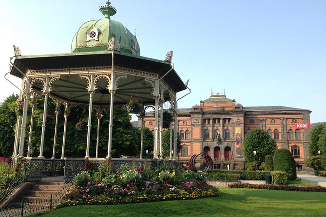 City Walking Tour - Bergen On Foot - History with room for present-day Bergen