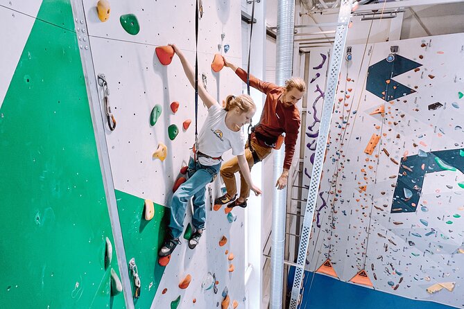 Climbing in Mørkvedhallen Klatresenter - Key things to know before you book