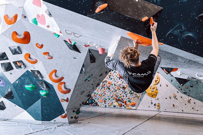 Climbing in Mørkvedhallen Klatresenter - A gym built for more than climbing