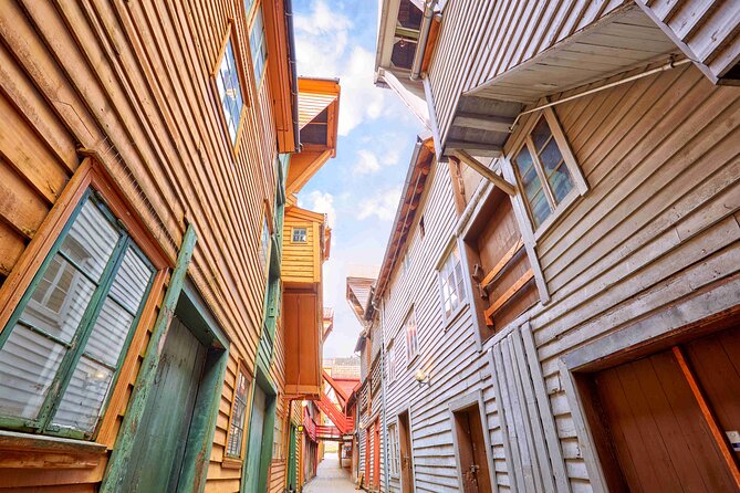 Discover Bergen on Foot and Boat - Bryggen, Bergen’s unmistakable waterfront