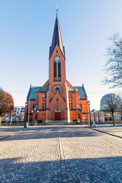 Discover Haugesund and visit a local mountain farmer - Returning through Haugesund