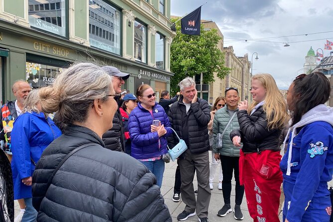 Discover Oslo on foot - Is $397.36 a fair price for up to six people?