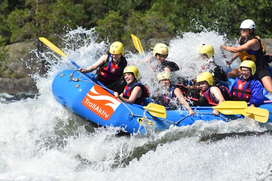 Evje: White Water Rafting Trip on Norway's Warmest Rivers - The first rapids arrive quickly
