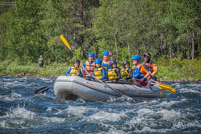 Family-Friendly Whitewater Rafting Experience - level 1 - Getting fitted out before the river