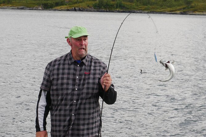 Fishing from shore - Who will enjoy this Tromsø outing most
