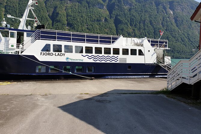 Fjord Cruise to Sognefjord and Bøyabreen Glacier - Practical details that shape the day