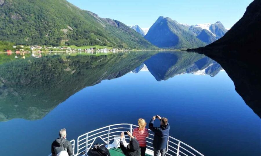 From Balestrand: Guided Fjord & Glacier Tour to Fjærland - Practical advice for a smoother day
