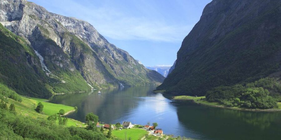 From Bergen: Private Tour to Sognefjord, Gudvangen, & Flåm - Key points at a glance