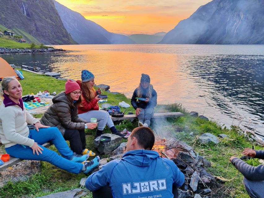 From Flåm: Nærøyfjord 3 Day Kayaking and Camping Tour - Sleeping arrangements and what to pack