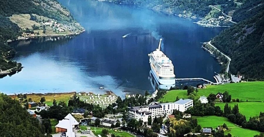 From Geiranger: Dalsnibba & Eagle Road Private Tour & Picnic - Two great viewpoints, one compact Geiranger outing