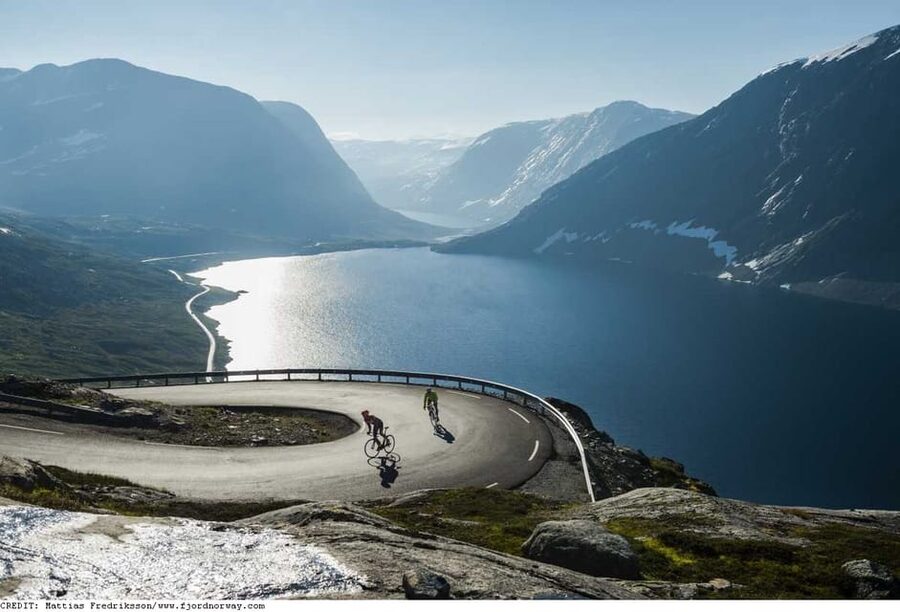 From Hellesylt: The Best of Geiranger Shore Excursion - The short stop at Øvstefossen Waterfall