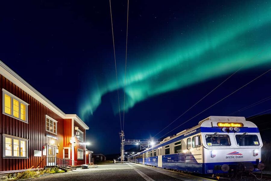 From Narvik: The Northern Lights Arctic Train Guided Tour - Katterat brings the evening outdoors