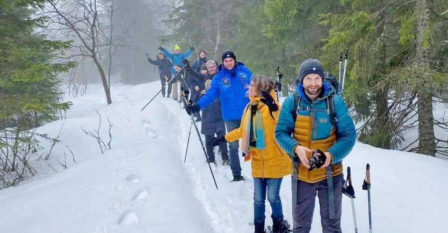 From Oslo: Oslomarka Forest Guided Snowshoeing Tour - From Backstube Opera to the Frognerseteren hills