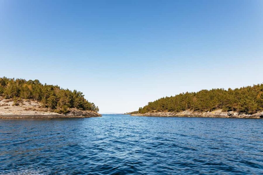 From Stavanger: Lysefjord Sightseeing RIB Boat Tour - Why seeing Lysefjord by RIB works so well