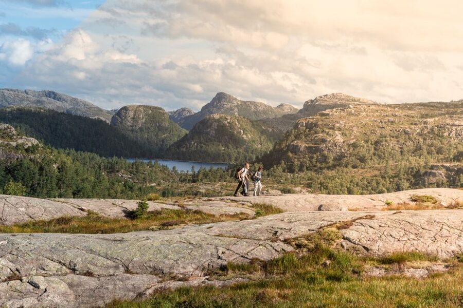 From Stavanger: Pulpit Rock Guided Hike with Pickup - A relaxed pace for mixed fitness levels